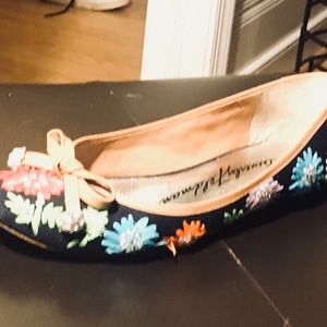 Bright Embellished Beverly Feldman Size 6.5 Flats